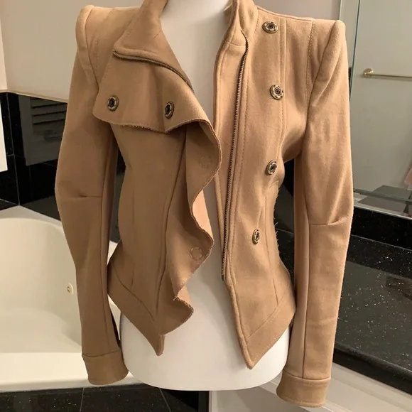 BCBG blazer - Picture 3 of 9